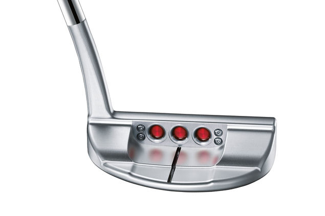 Forget powerful drives, the artistry of golf can be found in on the green and the new Titleist Select Newport 3 putter makes sure every tap counts.