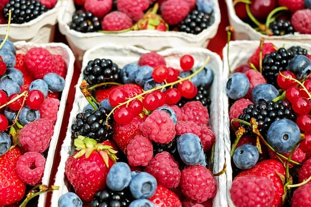foods for heart health berries