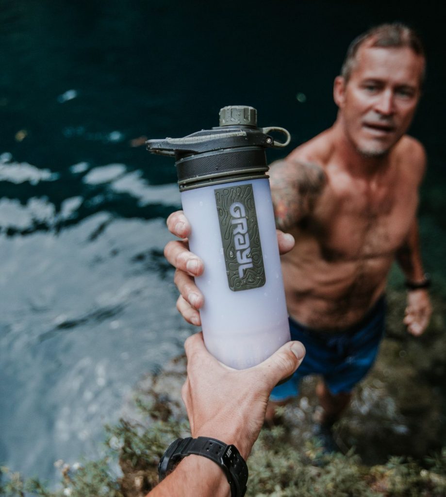 Ensure, you're always hydrating with pure water and exposing yourself to bacteria, virus, and toxins with the Grayl filtration cup. 