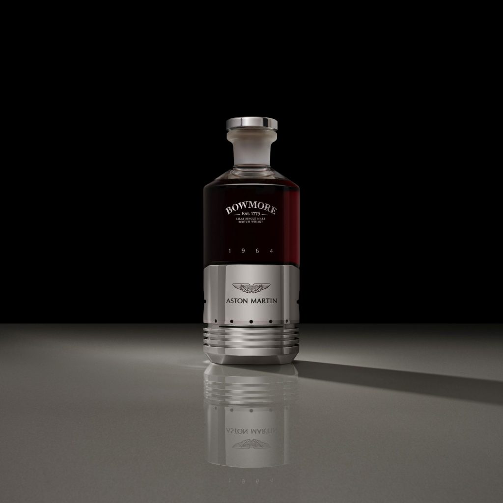 Two luxury marques of the British Isles have conceived the Black Bowmore DB5 1964, a whisky with more than just good looks. 