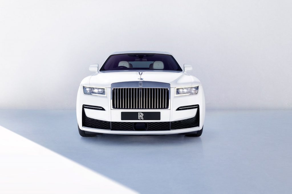 With the new Rolls-Royce Ghost, the British auto brand has redefined the pleasures of driving for lovers of The Spirit of Ecstasy.
