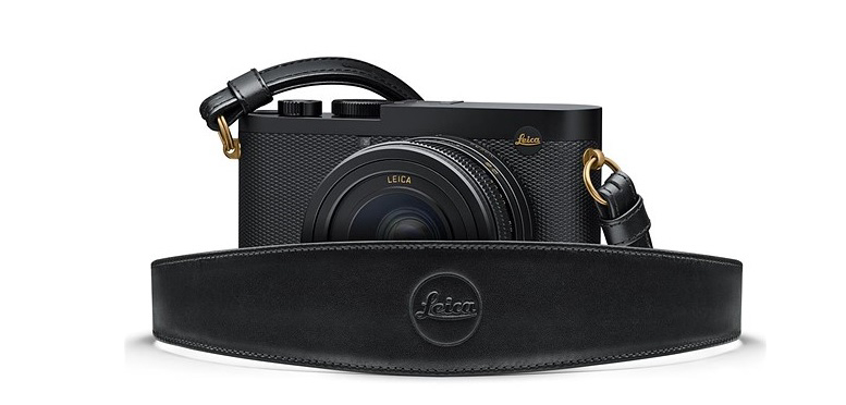 Leica pays homage to two Hollywood greats with the limited-edition Leica Q2 Daniel Craig x Greg Williams.