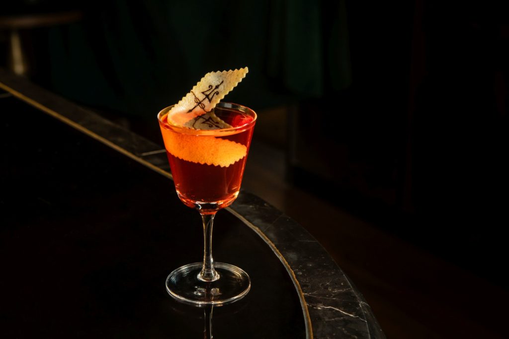 Coinciding with the launch of new masterclasses, the DarkSide bar at Rosewood Hong Kong has launched a new Forgotten Classics cocktail menu for your drinking pleasure. 