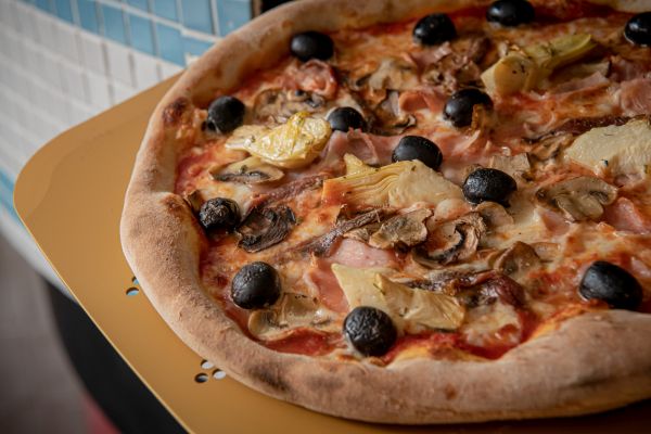 Just in time for those balmy summer evenings, Repulse Bay pizza restaurant Amalfitana has opened in the heart of Soho.