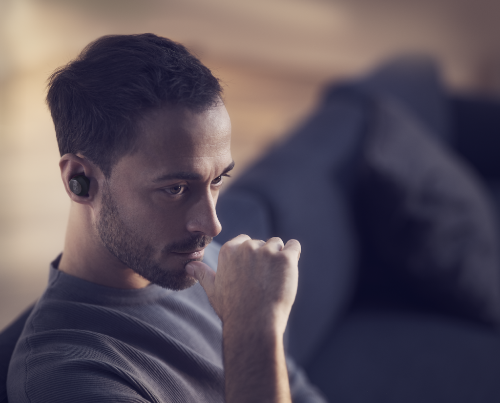 Bang & Olufsen continues its rapid rollout of new devices with the arrival of the Beoplay EQ noise-cancelling wireless earphones. 