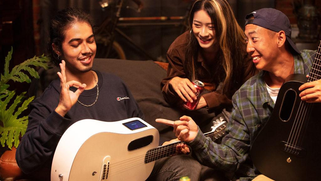 The new Blue Lava 3 smart guitar from Lava Music lets avid players take their music to all new levels. 