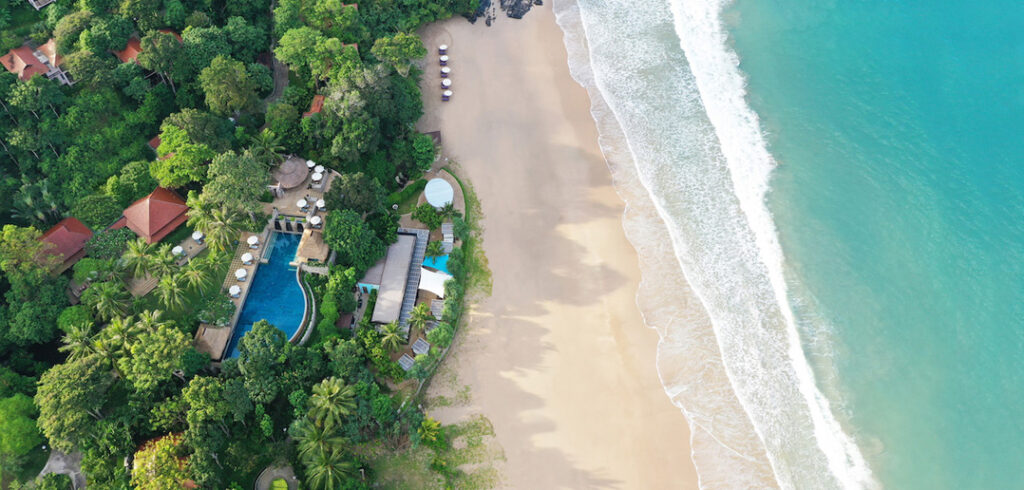 Looking for a little respite from busy city living? Head to Thailand's award-winning Pimalai Resort & Spa.