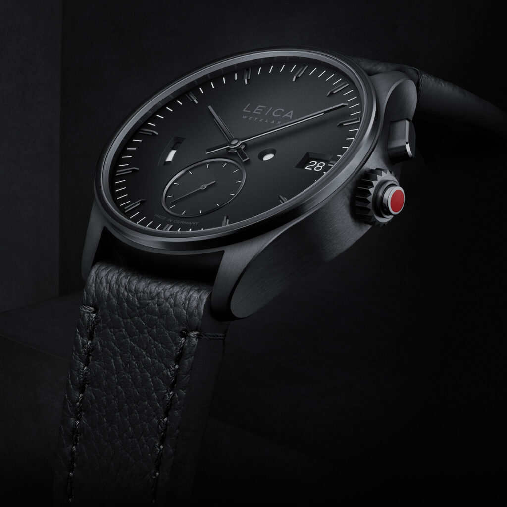 The new Leica Watch Monochrom Edition honours the most fundamental principles of black and white photography: contrast and light. 