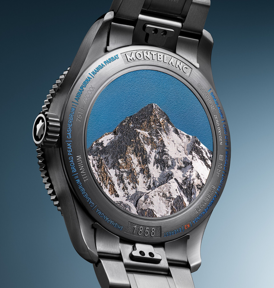 Montblanc reaches for new heights with the four new watches of the Montblanc 8000 Capsule Collection. 