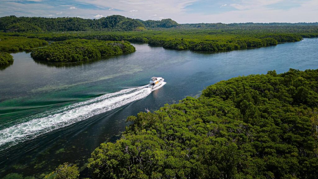 Looking for an excuse to hit some new breaks somewhere tropical? Exclusive retreat Nay Palad in the Philippines has partnered with tube barons Tropicsurf. 