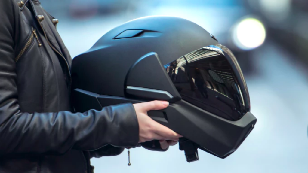 The innovative CrossHelmet is a smart motorcycle helmet that's packed with safety-conscious features. 
