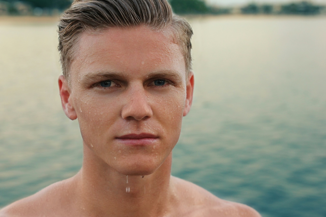 If you haven't figured out the importance of a face regime yet, you're doing your lady catcher a disservice. Here are some of the essential skincare steps for modern men. 