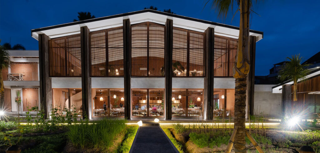 Continuing Bali's new-found dominance as a culinary destination, Syrco BASÈ has opened amidst the rice terraces of Ubud.