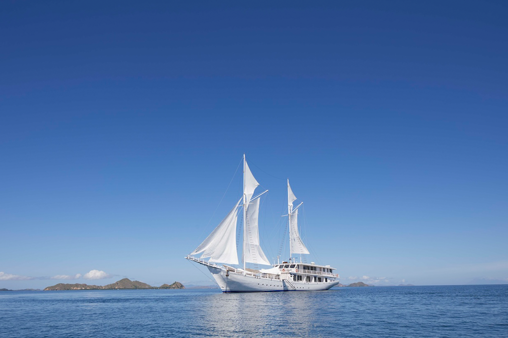 You can now cruise breath-taking Komodo National Park aboard the luxury Ayana Lako di'a sailing yacht. 